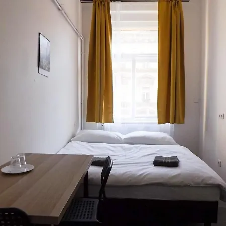 Homestay Cute D2 *