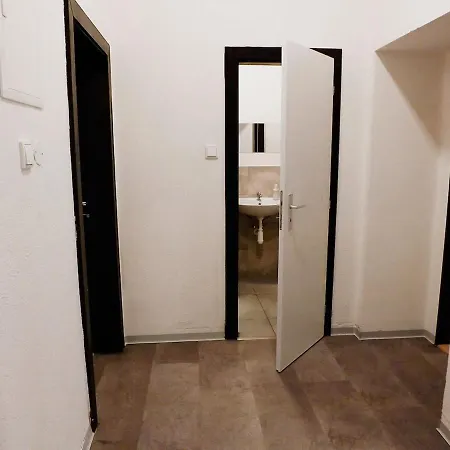 Cute D2 Homestay Prague