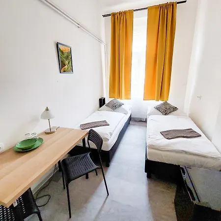 Cute Room Near The Centre Of Prague D2 Прага
