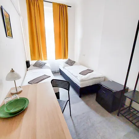 Проживание в семье Cute Room Near The Centre Of Prague D2