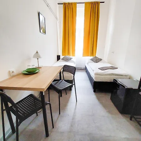Cute Room Near The Centre Of Prague D2 Проживание в семье Прага